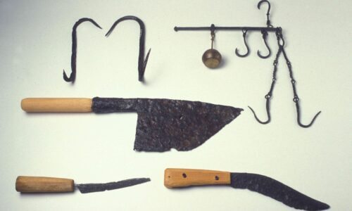 Verschiedene metzgergeraete MDIAD 0395 ursi schild