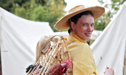 Roemerfest Augusta Raurica Einkauf auf dem Markt Foto Susanne Schenker