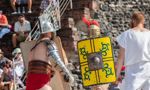 Roemerfest Augusta Raurica Gladiatorenkampf im Theater Foto Matthias Willi