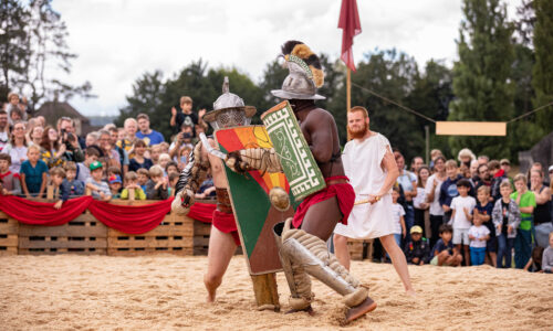 Roemerfest Augusta Raurica Gladiatorenkampf in der Arena Foto Matthias Willi