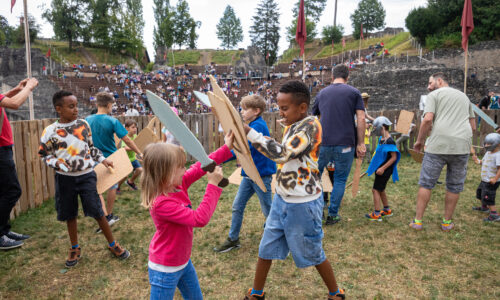 Roemerfest Augusta Raurica In der Kampfarena der Kinder Foto Matthias Willi