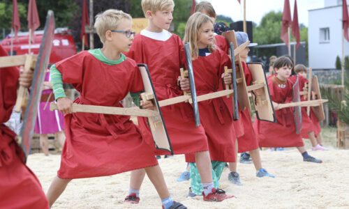 Roemerfest Augusta Raurica Trockenuebungen in der Gladiatorenschule Foto Susanne Schenker