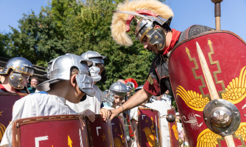 Fête romaine Augusta Raurica – Instructions à l'école des légionnaires – Photo Matthias Willi
